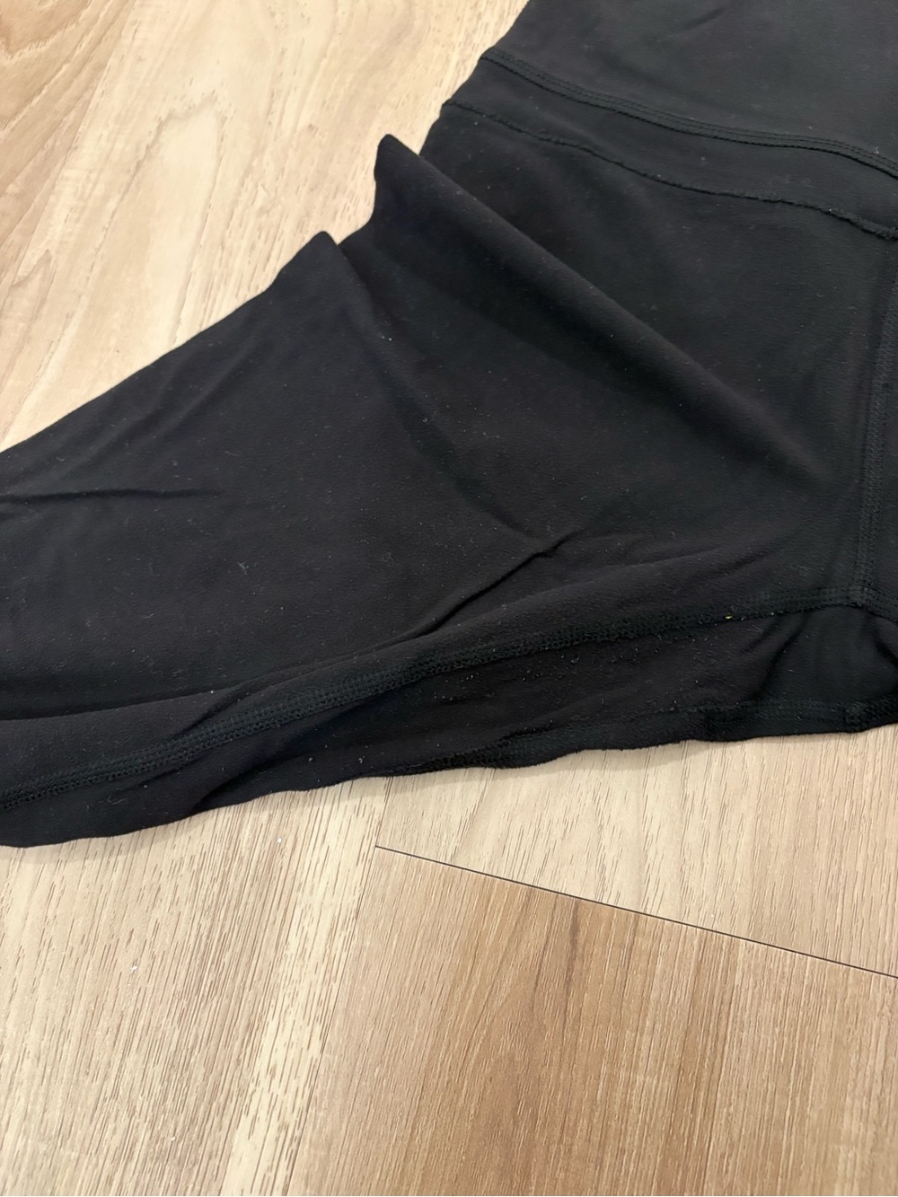 Lululemon leggings *Read* - Picture 3 of 9